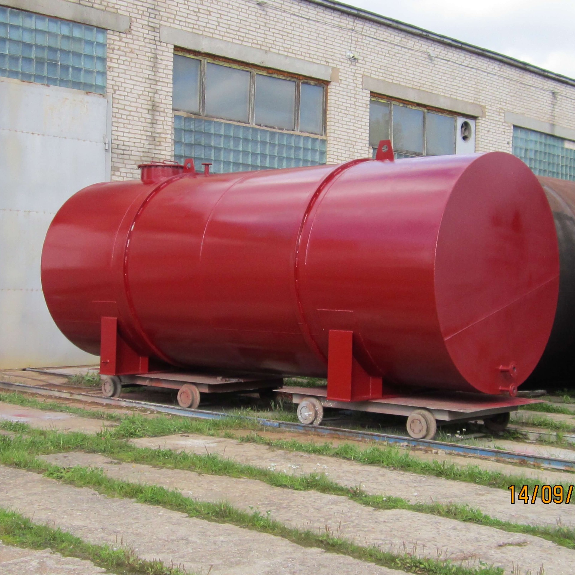 Резервуар стальной двустенный 40 м 3 -  по цене от 533 520 рублей .